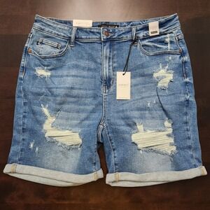 NWT Judy Blue High Waisted Distressed Shorts Size 2XL